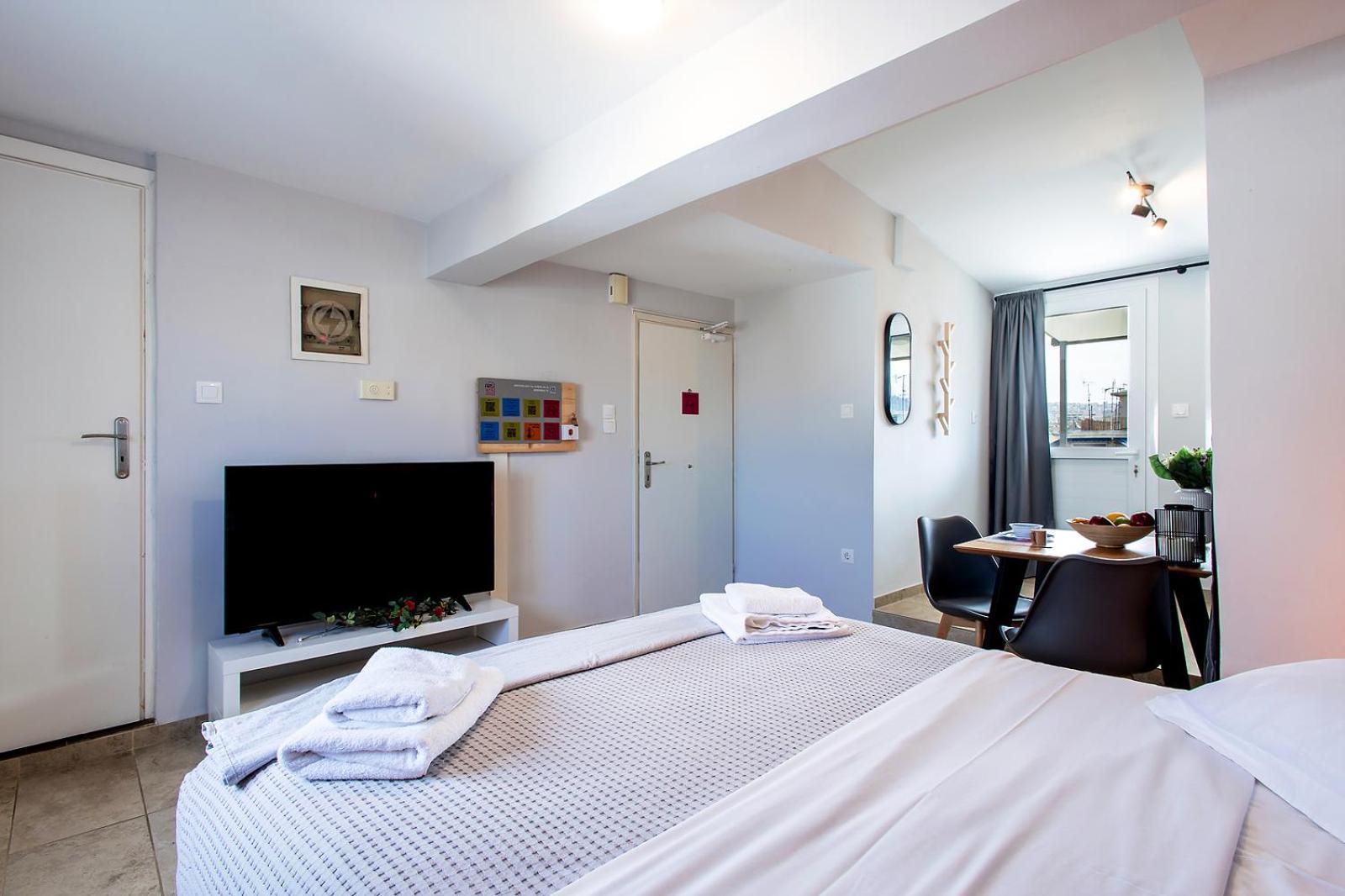 Aris123 By Smart Cozy Suites - Apartments In The Heart Of Athens - 5 Minutes From Metro - Available 24Hr Экстерьер фото