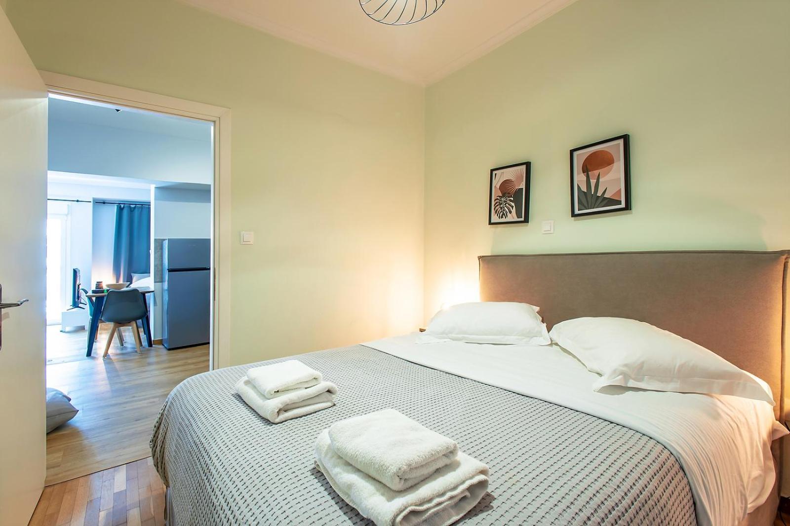 Aris123 By Smart Cozy Suites - Apartments In The Heart Of Athens - 5 Minutes From Metro - Available 24Hr Экстерьер фото
